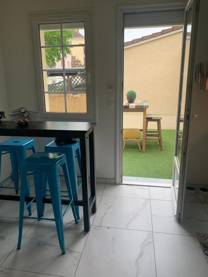 Maison 10/12 Pers Tres Proche Circuit *