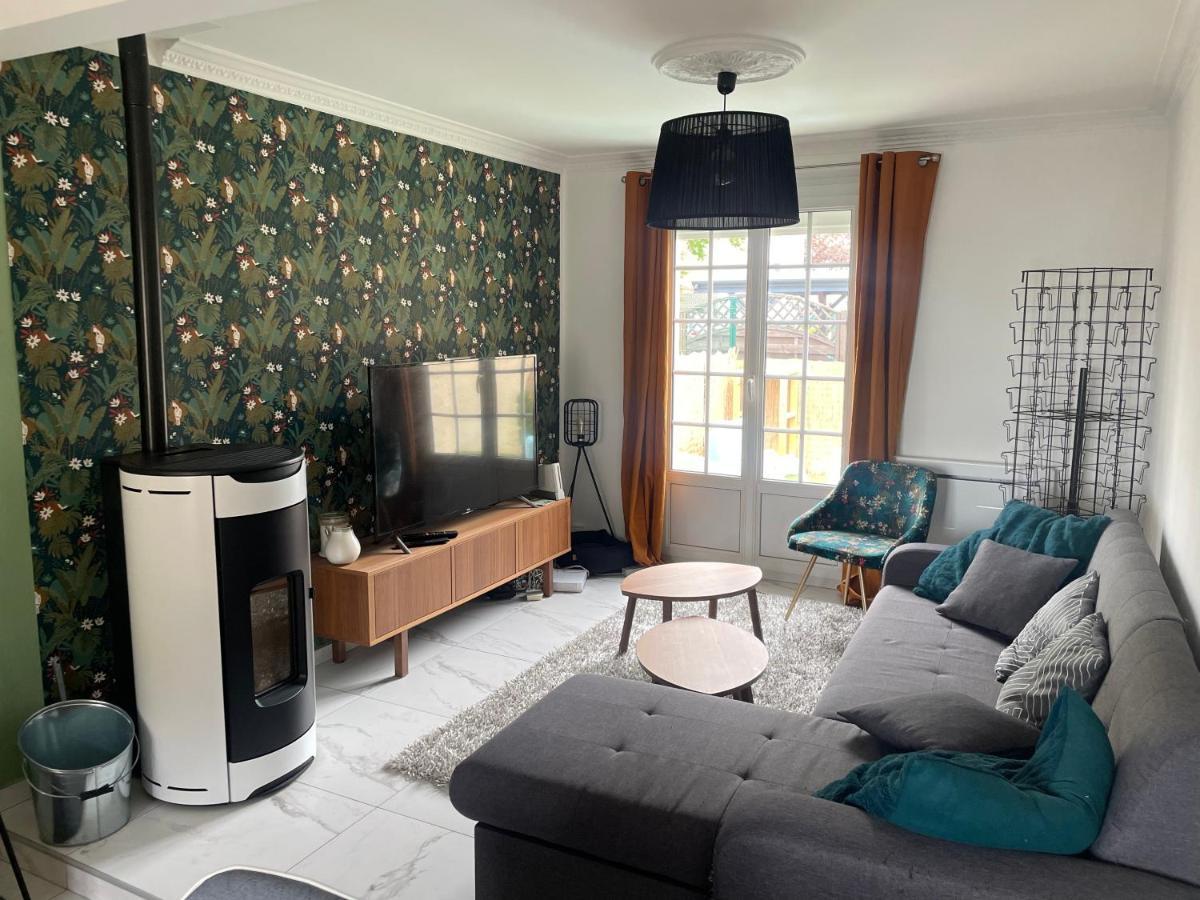 Hébergement de vacances Maison 10/12 Pers Tres Proche Circuit *