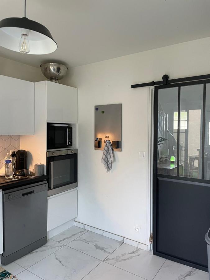 Holiday home Maison 10/12 Pers Tres Proche Circuit Le Mans